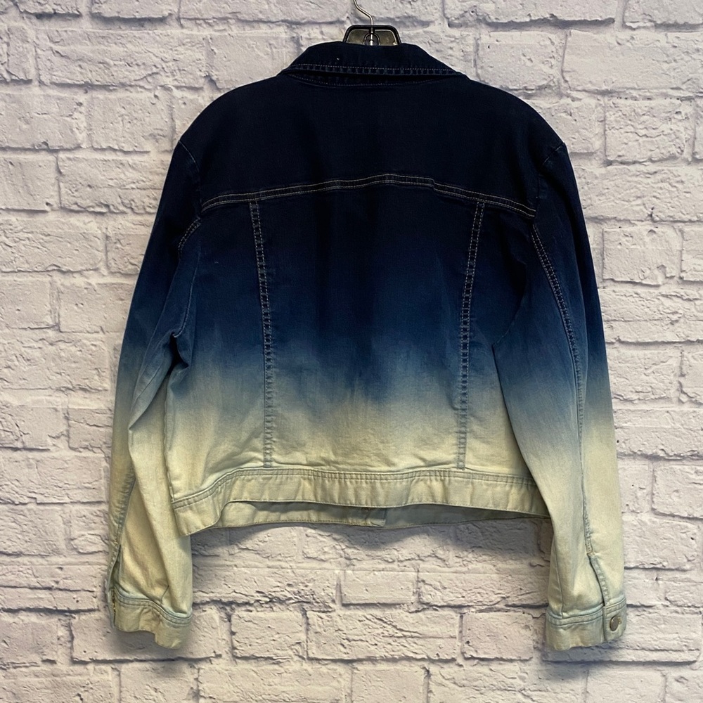 Chico's Platinum Ombre Blue and Cream Jean Jacket Size XXL - Picture 6 of 7